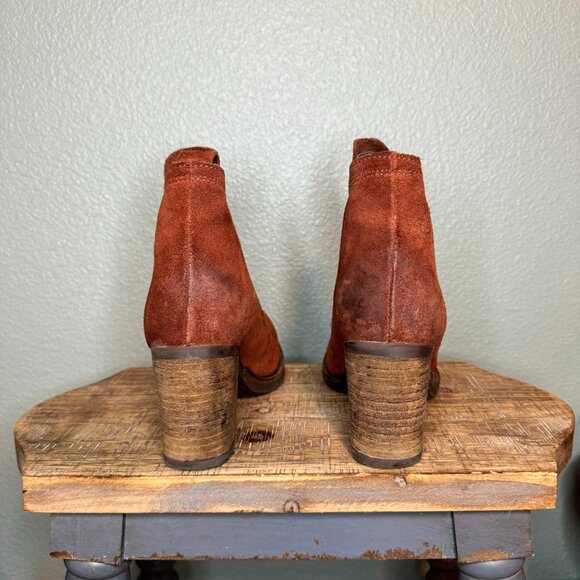 Bos. & Co. Water Resistant Suede Pull on Ankle Boots Belfield Brick EU 38 US 7.5 - Picture 6 of 11